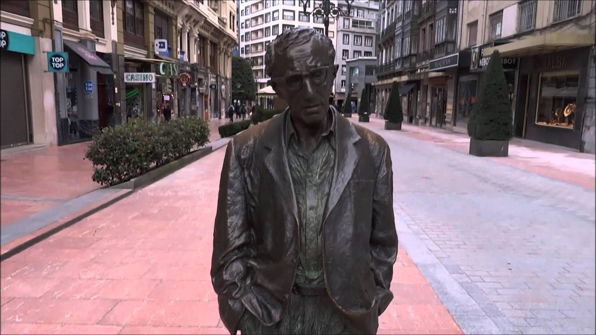 Est&aacute;tua em bronze foi constru&iacute;da em 2003