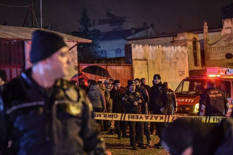 Foguetes disparados da S&iacute;ria matam 1 e ferem 13 na Turquia