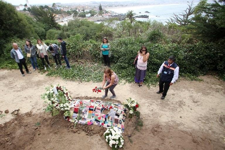 Chile se despede de poeta Nicanor Parra em frente ao mar 