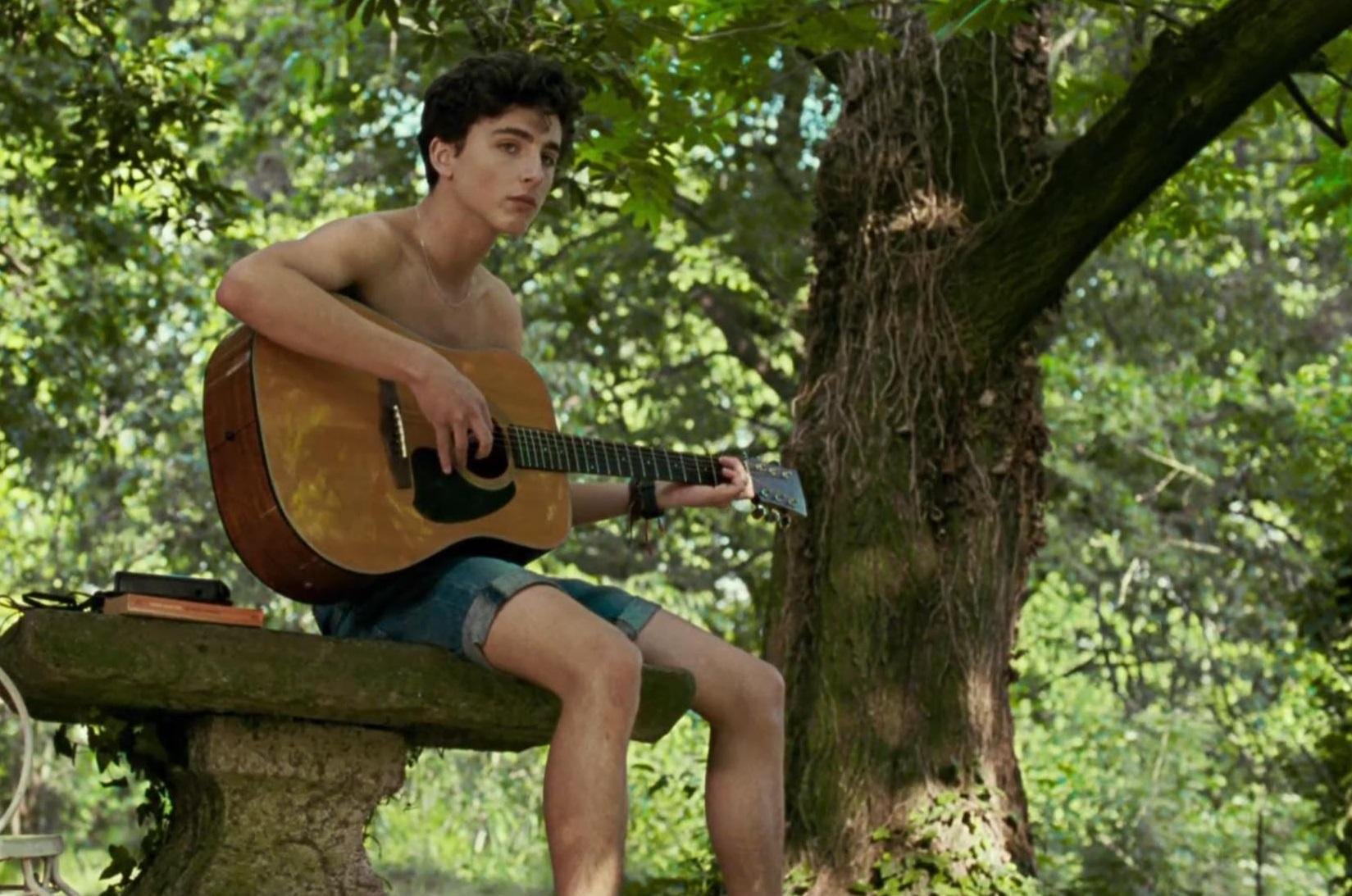 Thimot&eacute;e Chalamet estrela o longa indicado a quatro Oscar