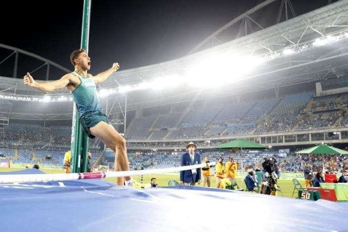 Brasileiro campe&atilde;o ol&iacute;mpico ficou atr&aacute;s do polon&ecirc;s Lisek Piotr
