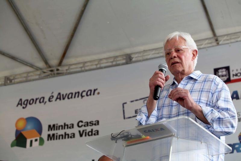 Moreira Franco e pol&iacute;ticos da base retomam campanha a favor da reforma da Presid&ecirc;ncia