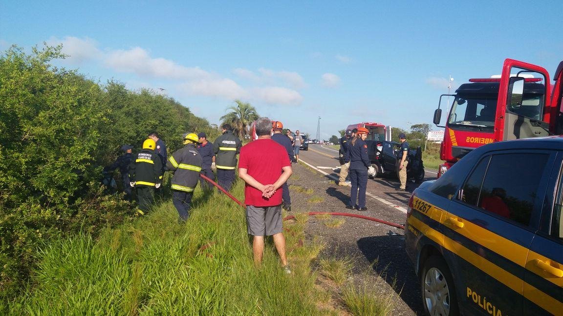 Colis&atilde;o frontal mata dois na BR 290, em S&atilde;o Gabriel