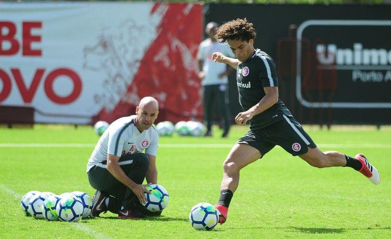Camilo deve retornar ao time titular contra o Boavista-RJ, na quarta-feira