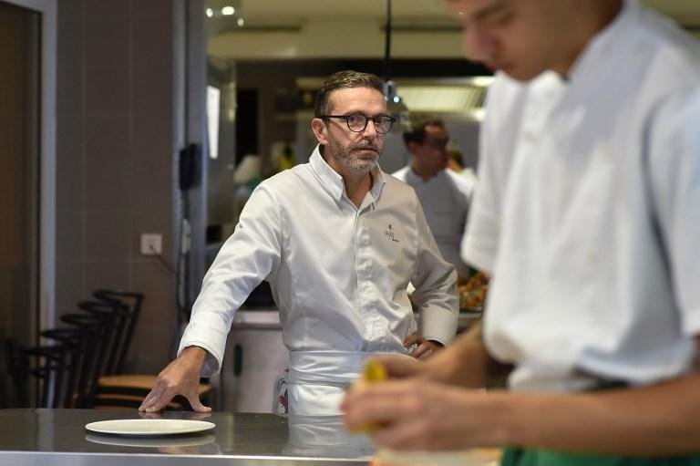 Chef franc&ecirc;s n&atilde;o aguentou press&atilde;o da notoriedade associada &agrave; classifica&ccedil;&atilde;o do estabelecimento
