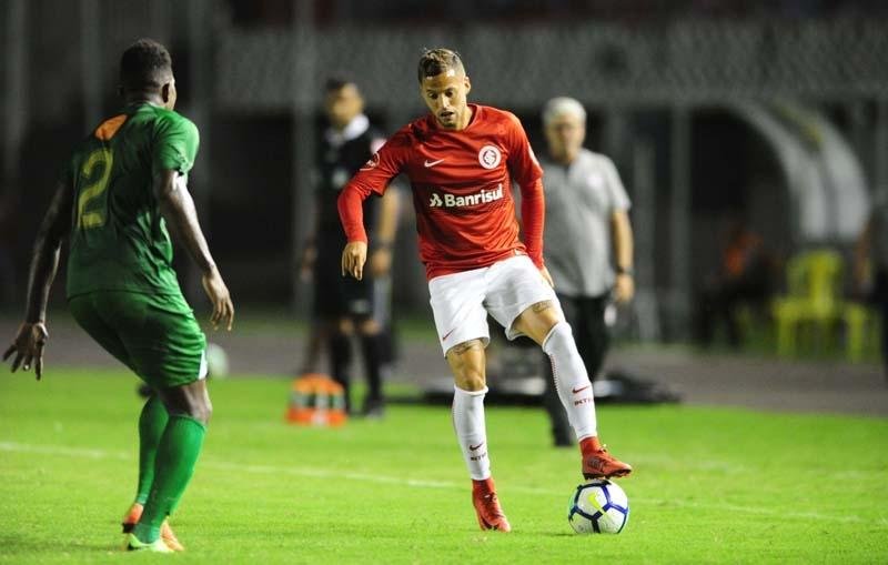 T&eacute;cnico elogiou Inter "bem postado e tentando buscar o gol por 85 minutos"
