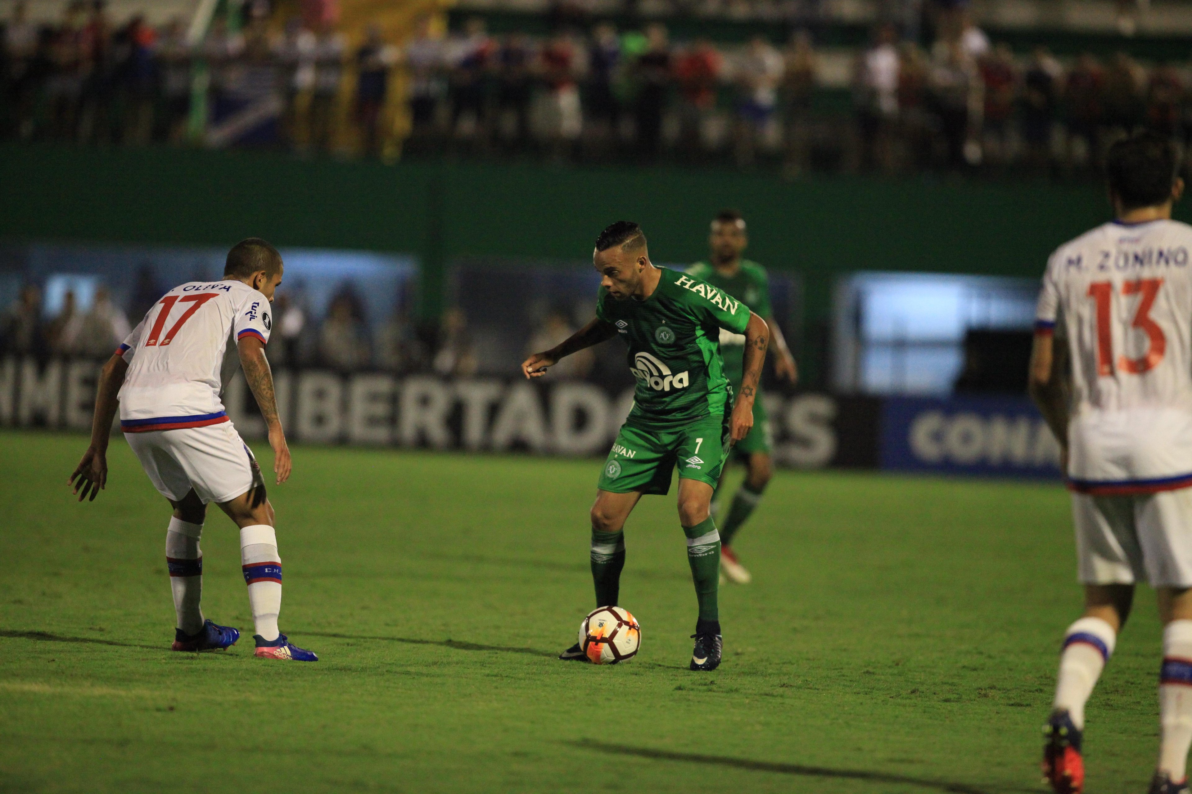 Com resultado, time brasileiro precisa de vit&oacute;ria por, pelo menos, dois gols de diferen&ccedil;a para avan&ccedil;ar