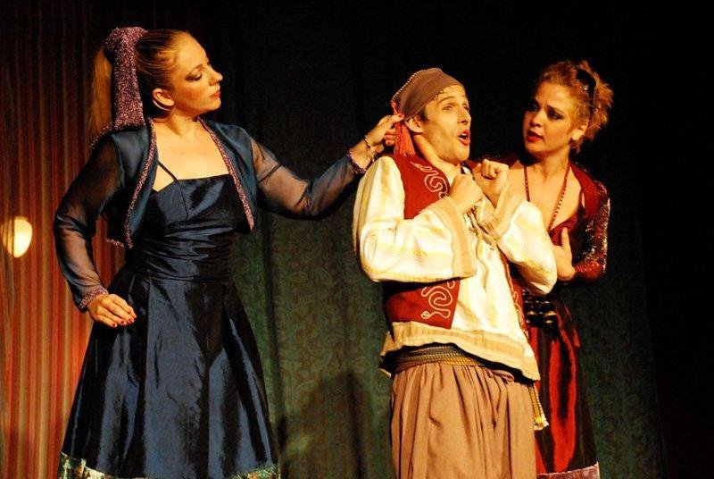 "A com&ecirc;dia dos erros", com texto de Shakespeare, &eacute; um dos destaques da programa&ccedil;&atilde;o