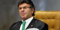 Fux pretende levar a julgamento ações penais de Bolsonaro nos próximos 6 meses 