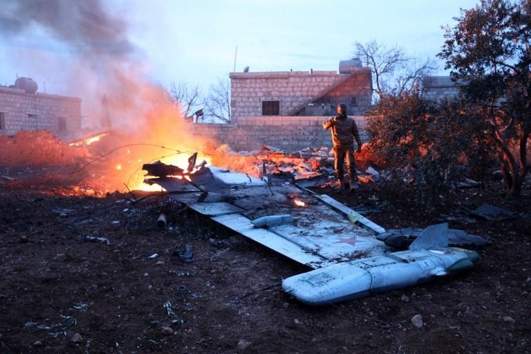 Rebeldes s&iacute;rios derrubam avi&atilde;o russo