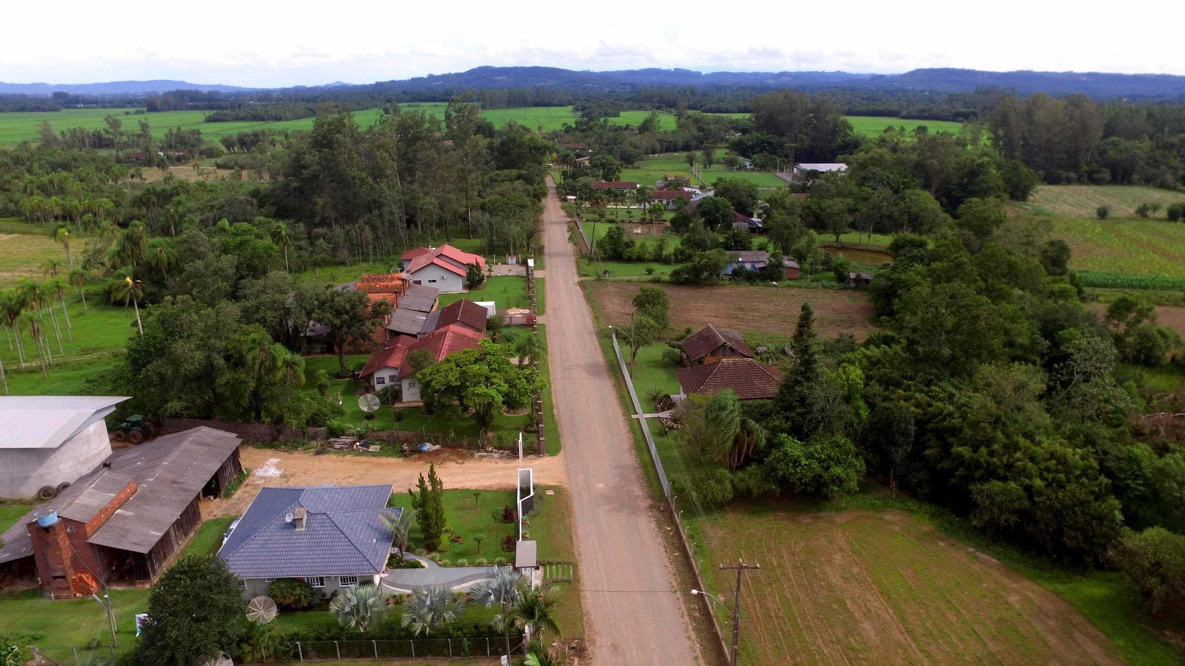 O local constava como pertencente a Santa Cruz do Sul, mas depois foi inclu&iacute;do no territ&oacute;rio de Ven&acirc;ncio