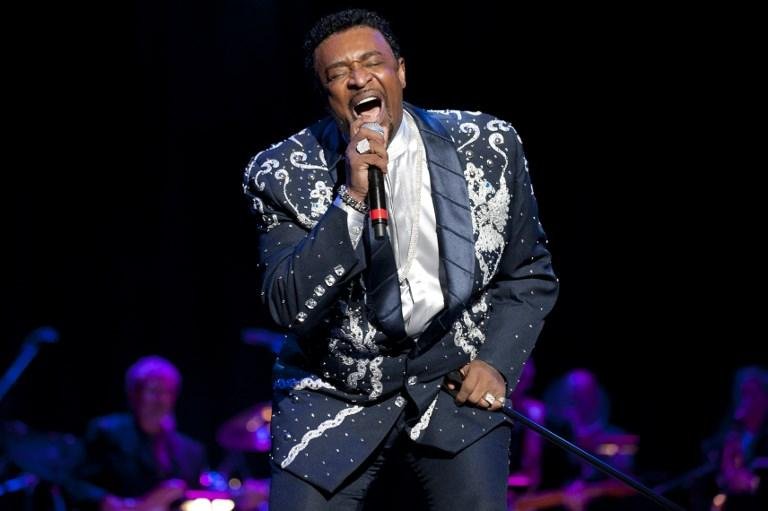 Morre Dennis Edwards, vocalista do grupo Temptations, aos 74 anos
