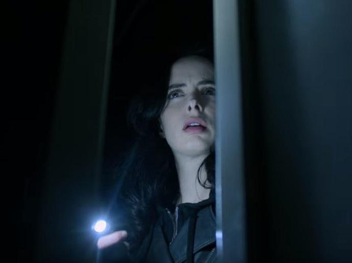 Origem dos poderes de Jessica Jones &eacute; tema de novo trailer da s&eacute;rie