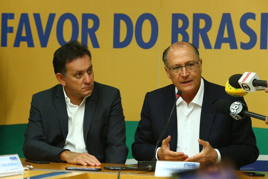 Mesmo fora do prazo para campanha eleitoral, Alckmin n&atilde;o se frustra em falar sobre o que far&aacute; se vencer nas urnas
