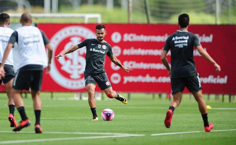 Uendel est&aacute; voltando aos treinos com bola no Inter