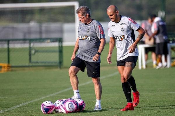 Oswaldo de Oliveira n&atilde;o &eacute; mais t&eacute;cnico do Atl&eacute;tico Mineiro