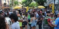 Já em Porto Alegre, carnaval de rua retoma folia na terça-feira