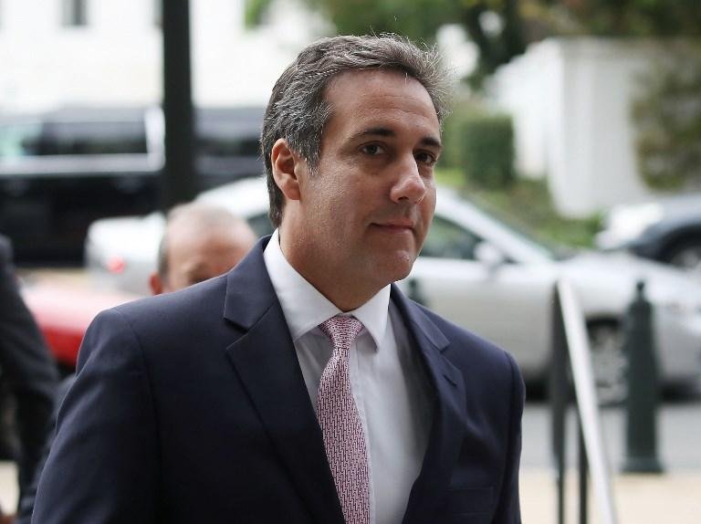 Advogado de Trump admite que pagou US$ 130 mil a atriz porn&ocirc; ligada ao presidente