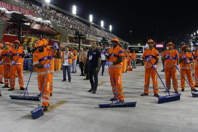 Equipes recolheram 62 toneladas no samb&oacute;dromo