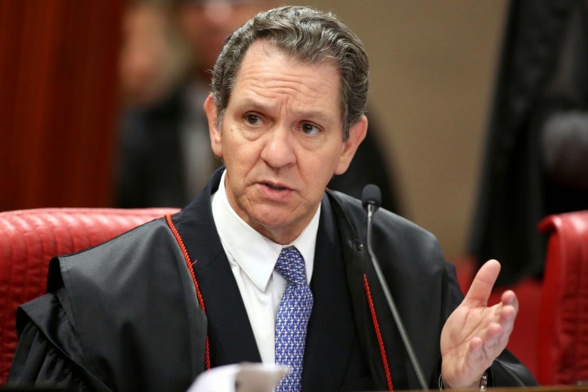 Jo&atilde;o Ot&aacute;vio de Noronha justificou que "verba indenizat&oacute;ria" compensa gasto por compra de im&oacute;vel