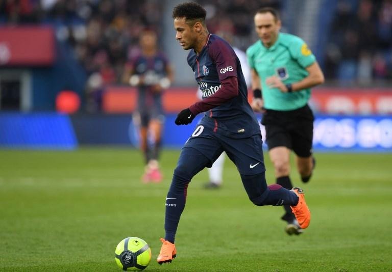 Autor de um gol e de uma assist&ecirc;ncia, camisa 10 tamb&eacute;m cometeu erro que resultou no primeiro gol advers&aacute;rio