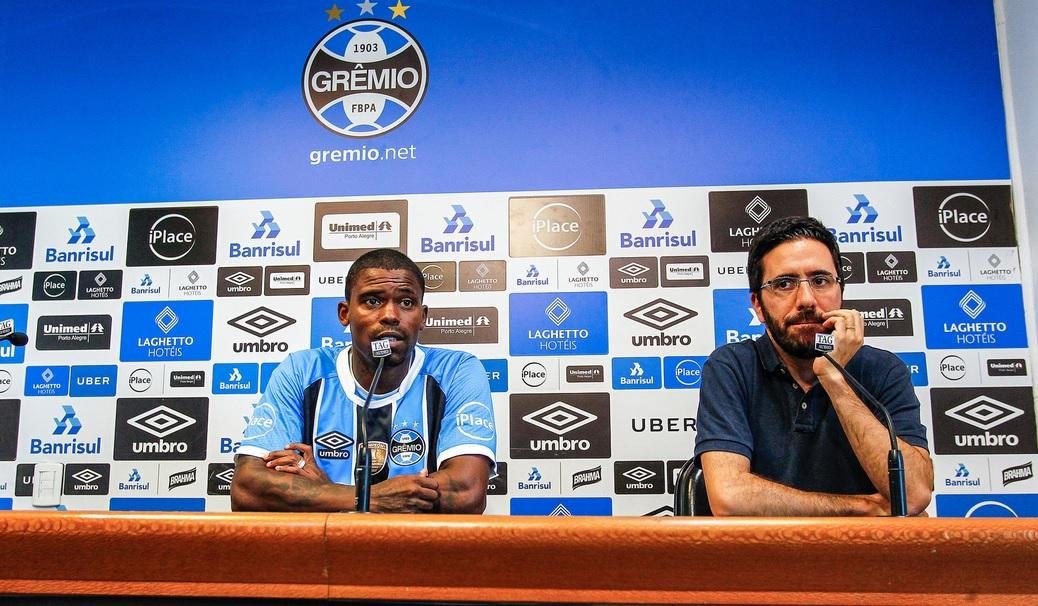 Gr&ecirc;mio nega acerto com Andr&eacute;, mas indica refor&ccedil;os a caminho