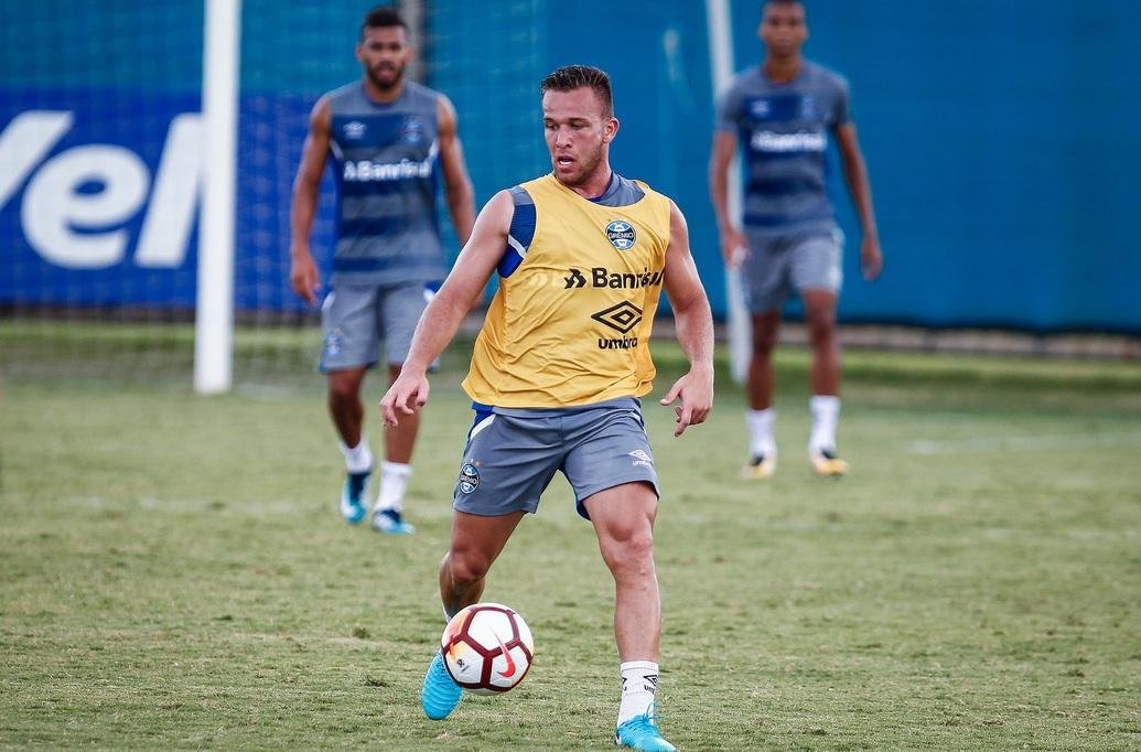 Gr&ecirc;mio descarta Arthur de duelo contra Veran&oacute;polis 