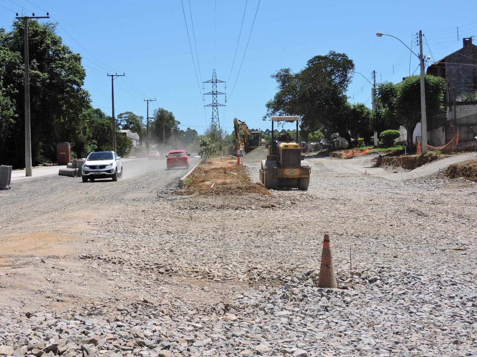 As obras de amplia&ccedil;&atilde;o da avenida Fernando Ferrari come&ccedil;aram em 2016 e est&atilde;o 70% conclu&iacute;das