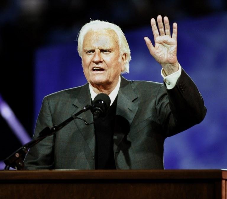 Pastor Billy Graham morre aos 99 anos