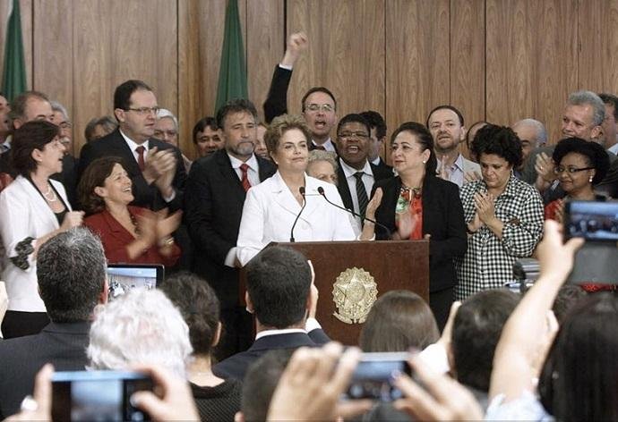 Cineasta Maria Augusta Ramos filmou por duas semanas os momentos de turbul&ecirc;ncia de 2016 