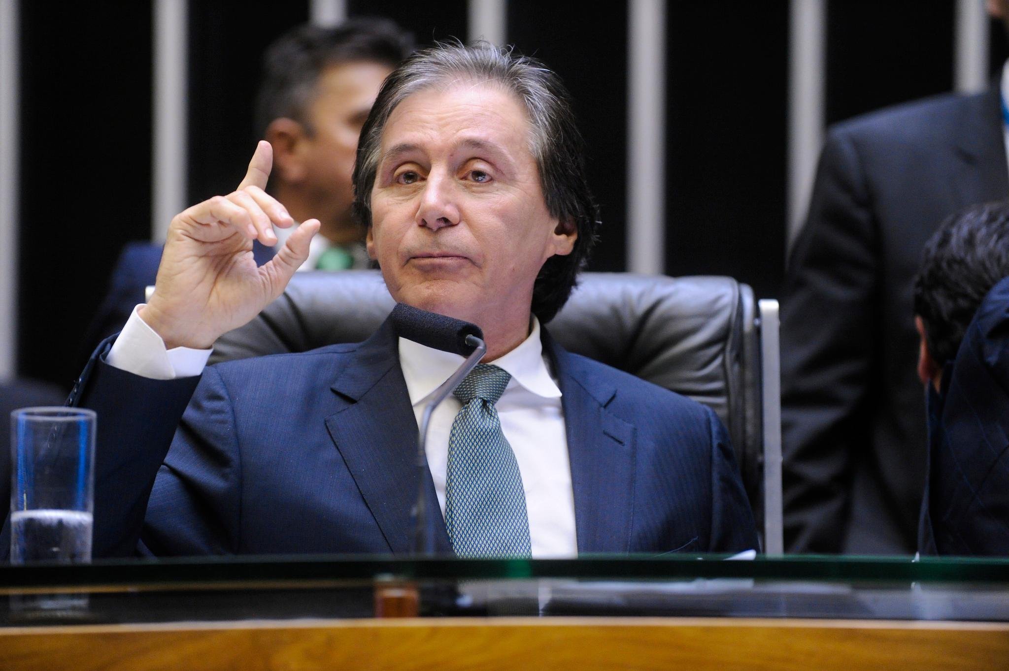 Eun&iacute;cio ironizou envio da pauta econ&ocirc;mica do governo