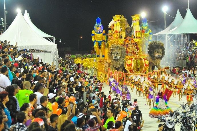 Desfile no Carnaval de 2013