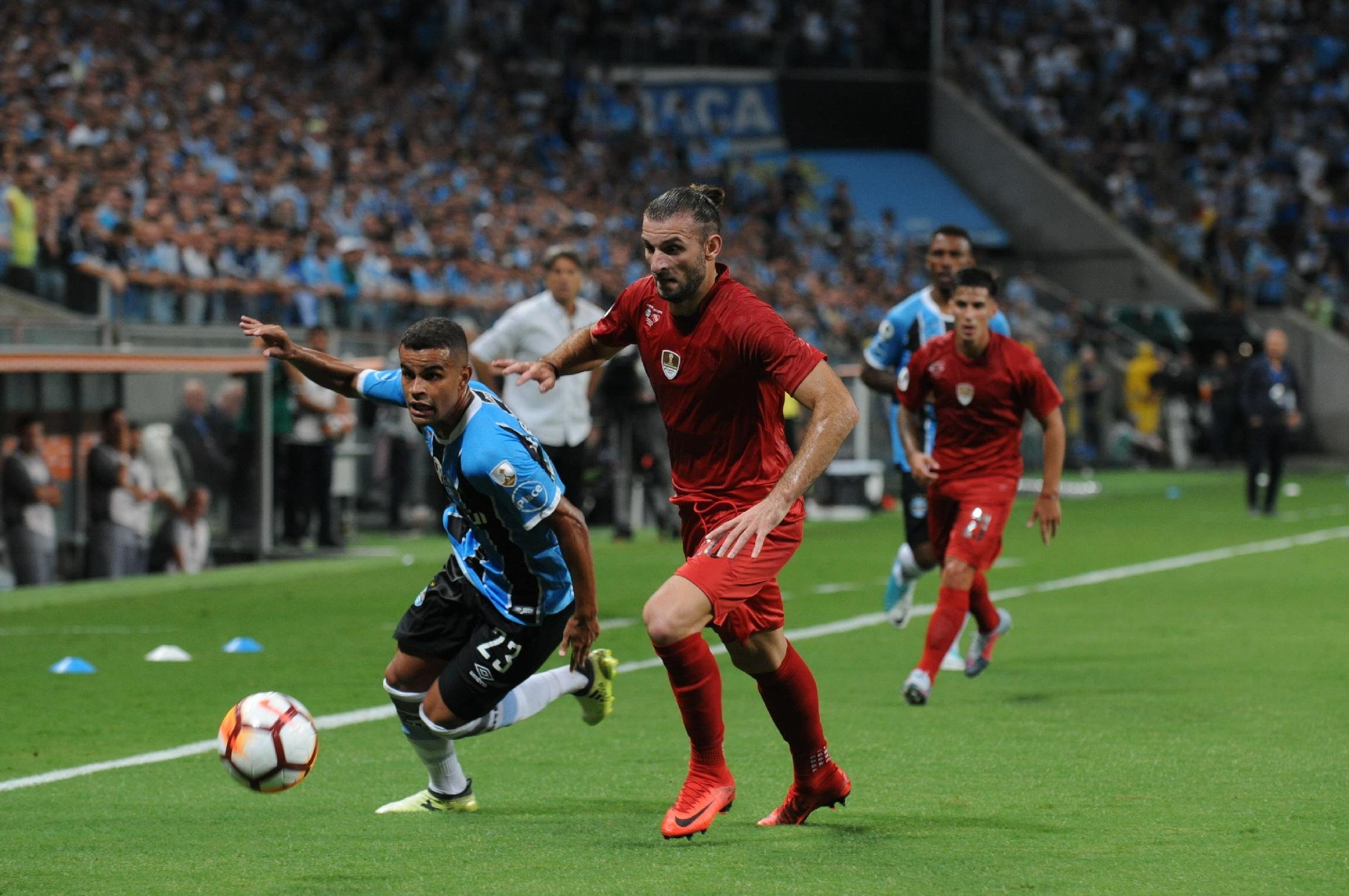 Gr&ecirc;mio ir&aacute; finalizar hoje lista de inscritos para primeira fase da Libertadores 
