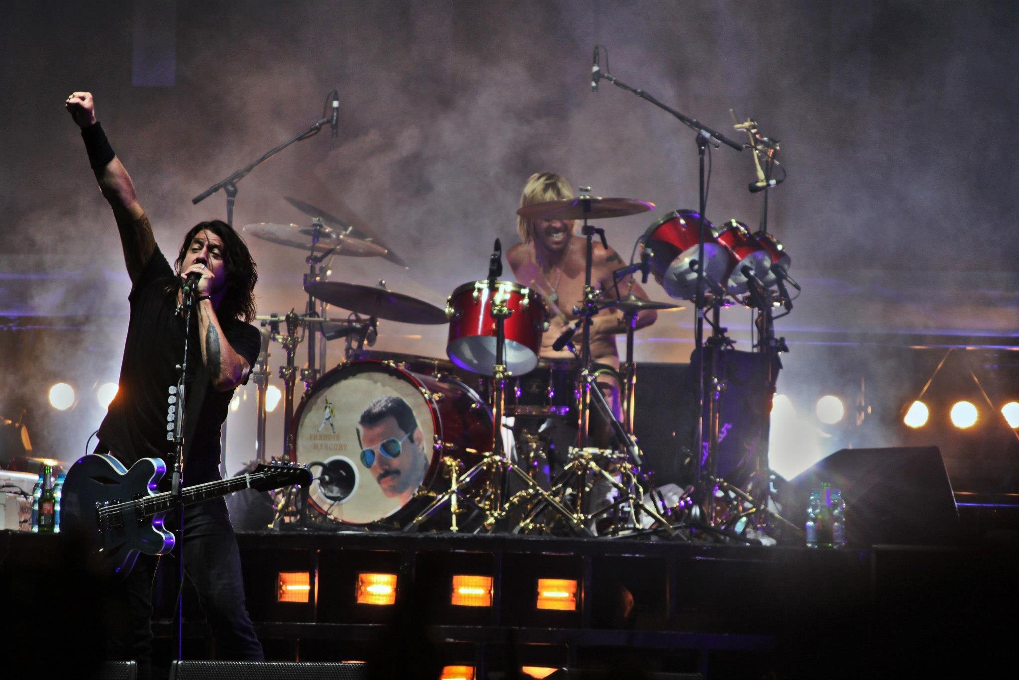 Foo Fighters tocar&aacute; no Beira-Rio em mar&ccedil;o