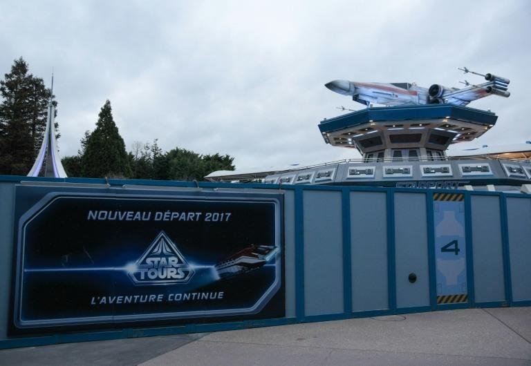 Disney anuncia plano bilion&aacute;rio de amplia&ccedil;&atilde;o de parque em Paris