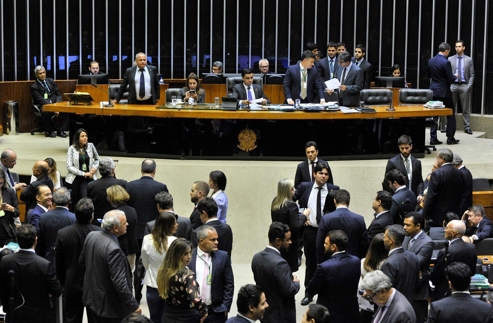 C&acirc;mara aprova MP que facilita renegocia&ccedil;&atilde;o de d&iacute;vida dos estados com a Uni&atilde;o