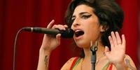 Gravação inédita de Amy Winehouse no início da carreira é divulgada