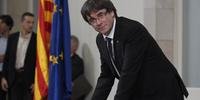 Puigdemont renuncia a assumir como presidente da Catalunha