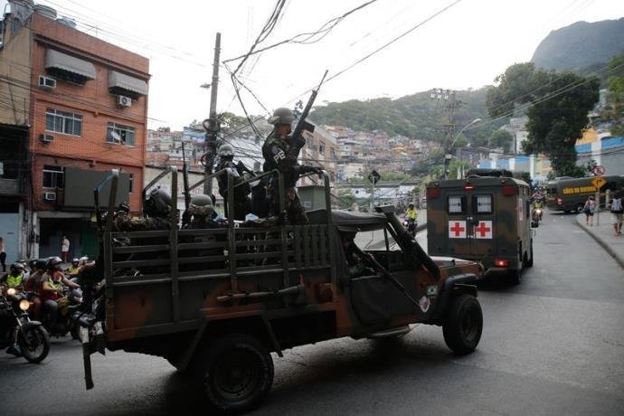"Militares n&atilde;o buscam protagonismo no governo", diz ministro da Defesa