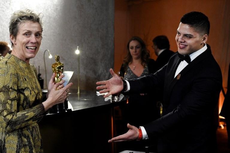 Frances McDormand tem Oscar roubado em festa