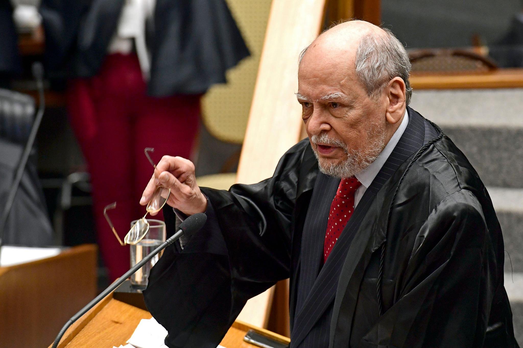 Pedido de habeas corpus do ex-presidente foi negado por unanimidade