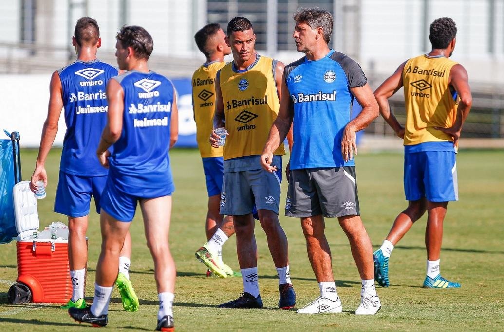 Gr&ecirc;mio deve usar for&ccedil;a m&aacute;xima contra S&atilde;o Paulo 
