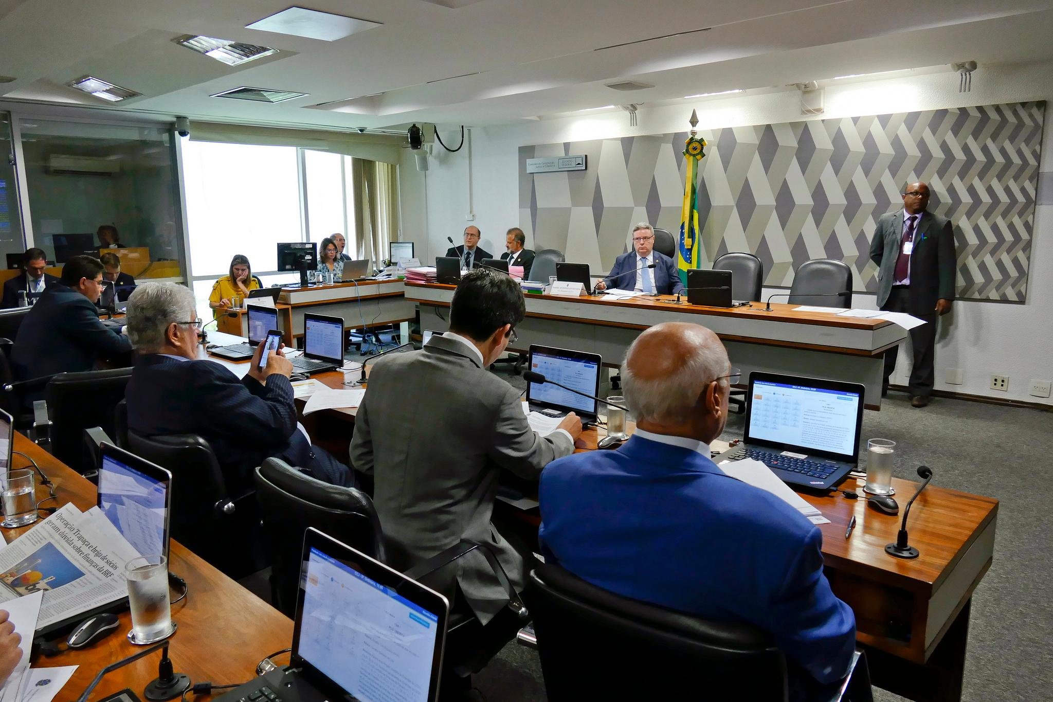 Senadores afirmaram que libera&ccedil;&atilde;o facilitaria a lavagem de dinheiro e sonega&ccedil;&atilde;o de impostos