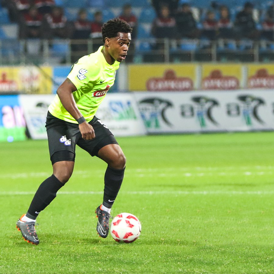 Lincoln marcou tr&ecirc;s gols pela primeira vez na carreira