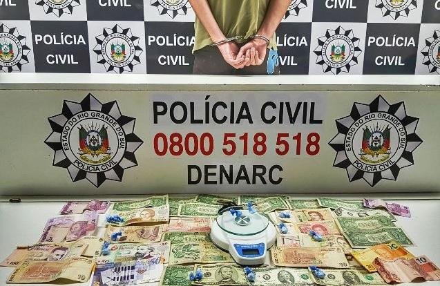Homem suspeito de traficar drogas para casas noturnas &eacute; preso em Porto Alegre