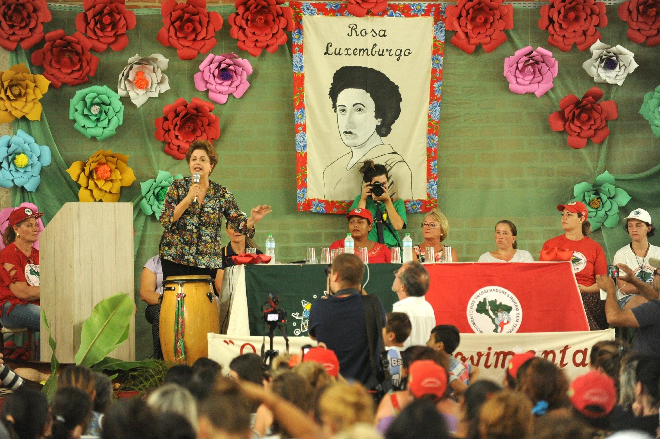 Dilma participou de evento do MST nesta ter&ccedil;a-feira