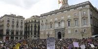 Espanha se mobiliza pelas mulheres com greve inédita