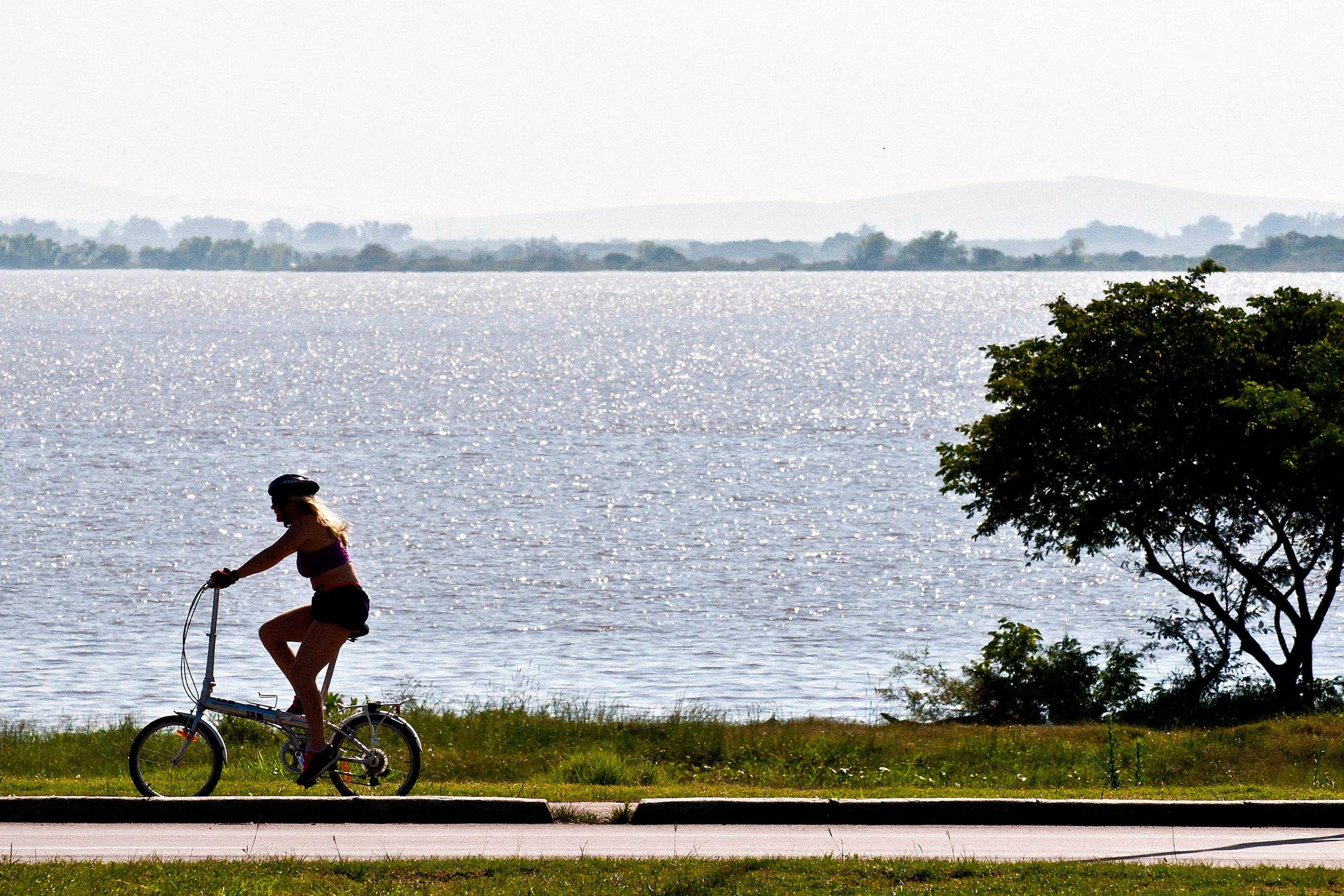 Fim de semana ser&aacute; de calor&atilde;o, com m&aacute;ximas pr&oacute;ximas dos 40&deg;C no interior
