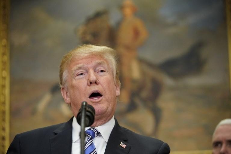 Justi&ccedil;a decide se Trump pode bloquear seus cr&iacute;ticos no Twitter