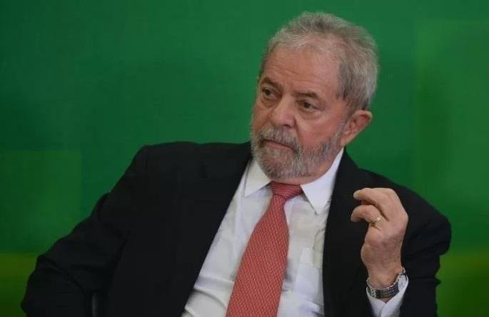 Audi&ecirc;ncia deve deixar pol&iacute;tico pr&oacute;ximo de ser preso